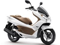 Honda dévoile un nouveau scooter 125 cc : le PCX