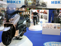 MBK débarque chez les maxi scooters en 2012