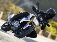 Nouveautés moto 2016 : BMW à l'assaut des petites cylindrées avec le roadster G 310 R