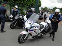 La police du 95 sensibilise motards et scootéristes