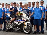 WSBK 2013 : BMW Motorrad délègue en partie aux Italiens