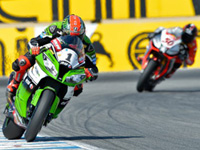 Finale WSBK au Qatar : Sykes ou Guintoli, Aprilia ou Kawasaki ?