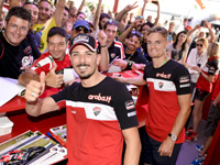 WSBK 2016 : Ducati conserve Davies et Giugliano