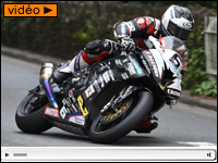 TT 2016 : Michael Dunlop dégomme tout en Senior SBK !