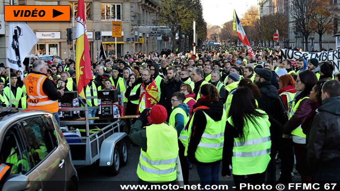 De nombreux motards restent mobilisés avec les Gilets jaunes le 24 novembre