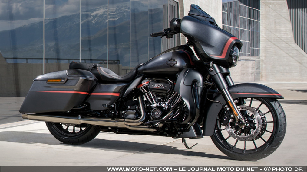 Harley Davidson Touring 2018 : CVO tout feu tout flamme ou Special sombre