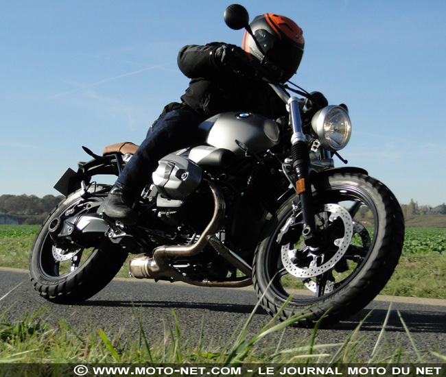  Duel nineT Scrambler Vs T120 Black : t'as le look bobo !