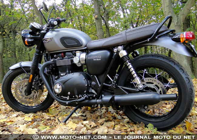  Duel nineT Scrambler Vs T120 Black : t'as le look bobo !