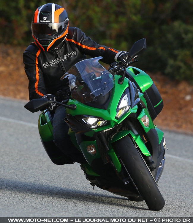 Essai Kawasaki Z1000SX 2017 : une ''super bike'' pour la route Essai Kawasaki Z1000SX 2017 : une ''super bike'' pour la route