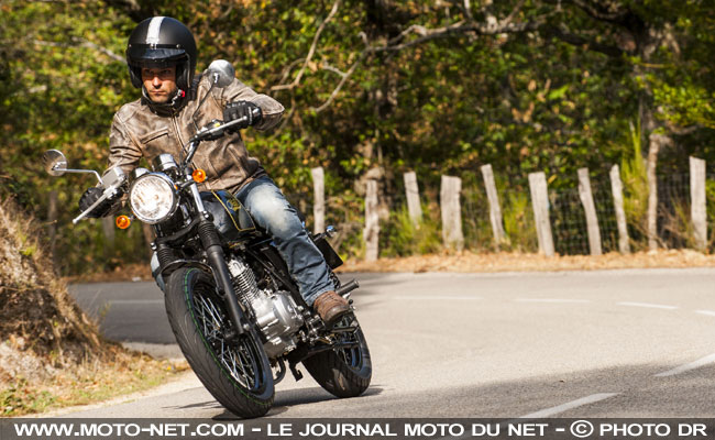 Contacts avec la Black Seven, la Cafe Racer TT40 et l'Adventure 400R