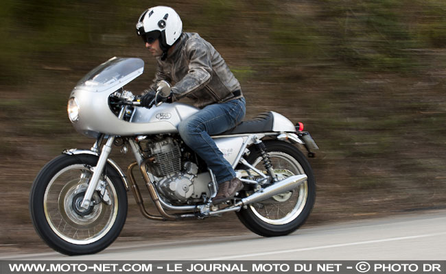 Contacts avec la Black Seven, la Cafe Racer TT40 et l'Adventure 400R