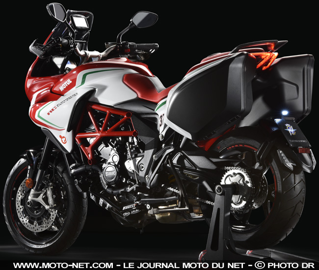 MV Agusta Turismo Veloce RC : première classe italienne