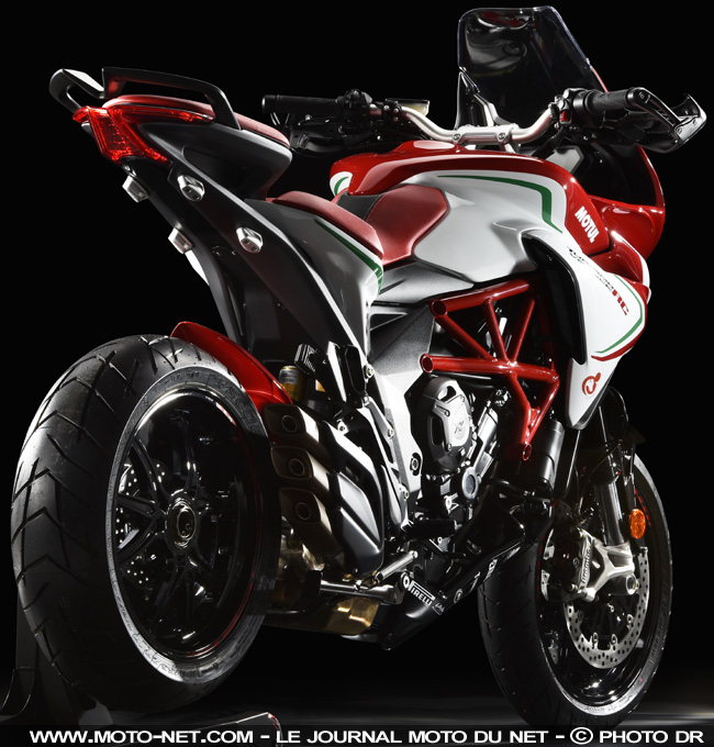 MV Agusta Turismo Veloce RC : première classe italienne
