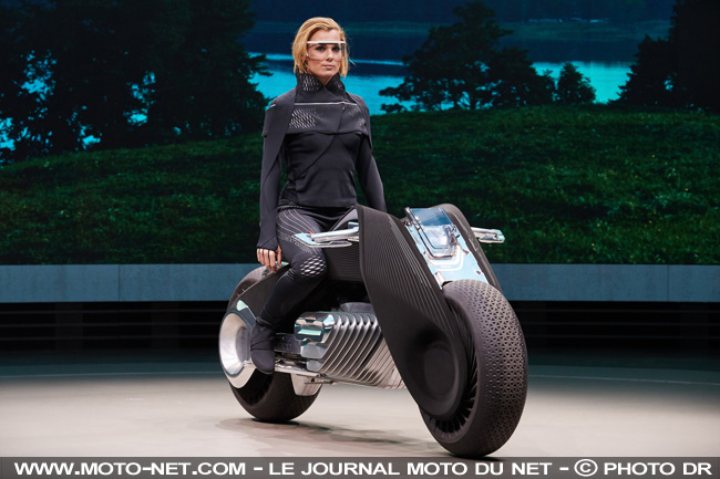 BMW Motorrad Vision Next 100 : la moto très futuriste de Béhème