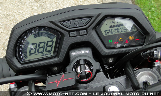 Duel CB650F Vs MT-07 : le roadster 4-pattes Honda contre le CP2 Yamaha