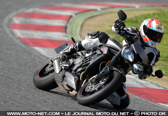 Essai Street Triple 765 RS : le roadster super sport de Triumph
