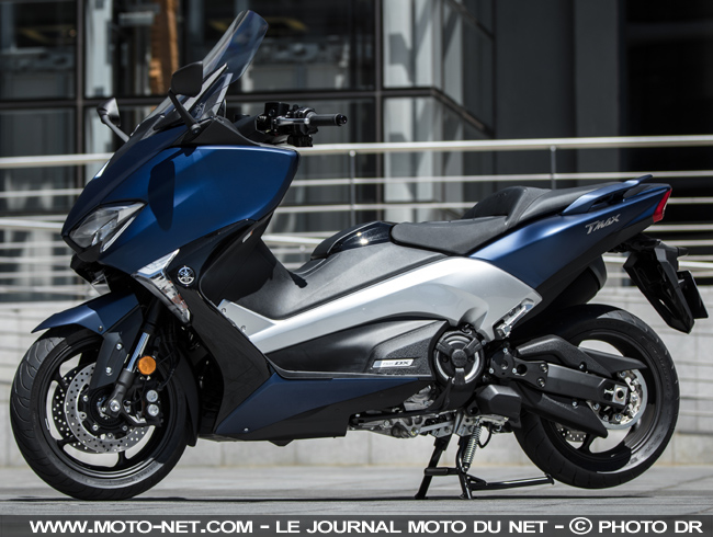 Essai Tmax 2017 SX et DX : Yamaha donne - vend ! - son maximum