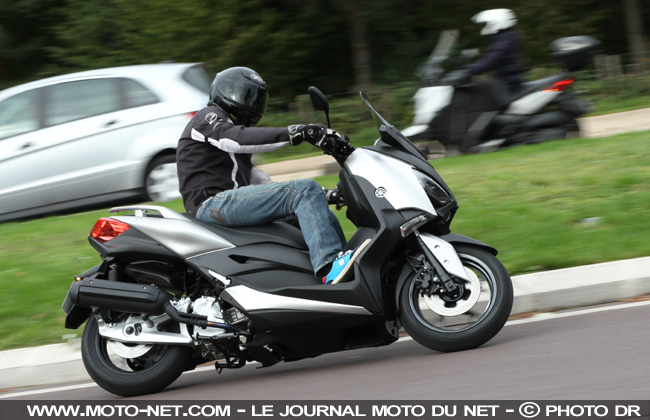 Essai Yamaha Xmax 125 : le retour du roi des scooters 125 ?