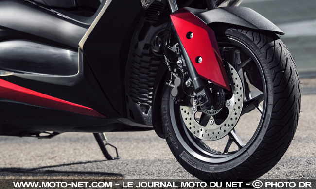 Essai Yamaha Xmax 125 : le retour du roi des scooters 125 ?