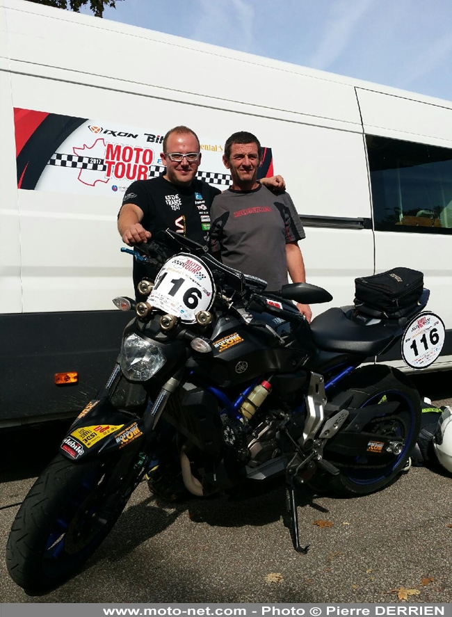 Les concurrents du (dernier ?) Moto Tour s'apprêtent à prendre le départ à Limoges Les concurrents du (dernier ?) Moto Tour s'apprêtent à prendre le départ à Limoges