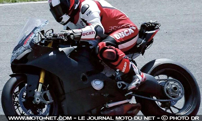 Nouveauté Ducati 2018 : premières photos volés de la Superbike V4