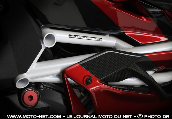 [Vidéo] MV Agusta et Lewis Hamilton remettent ça, avec la F4 LH44