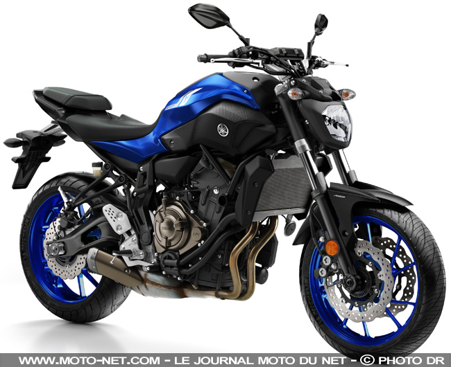 Nouveaux coloris 2017 dans la gamme motos Yamaha 