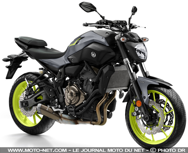 Nouveaux coloris 2017 dans la gamme motos Yamaha 