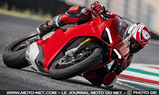  Ducati Panigale V4 : la même en deux fois mieux ?