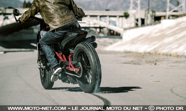 FTR1200 Custom : la Scout Indian sur la piste des scramblers...