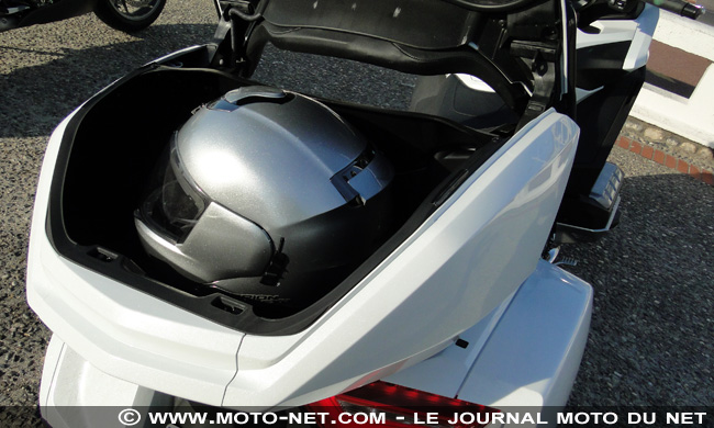 Duel K1600GTL Vs GoldWing 2018 : la croisière s'affronte... 