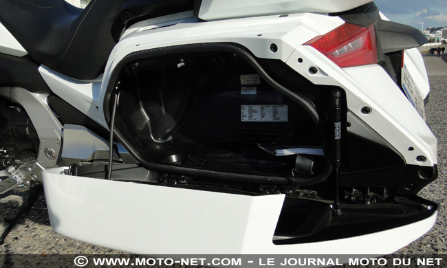 Duel K1600GTL Vs GoldWing 2018 : la croisière s'affronte... 
