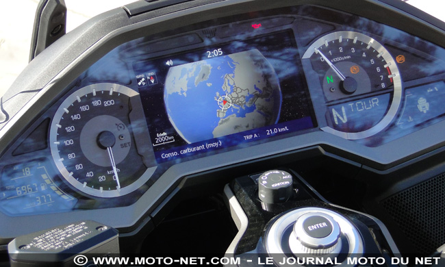 Duel BMW R1250RT Vs Honda GoldWing : Nouvelle donne en Moto GT 