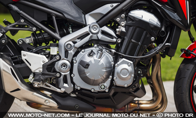 Quelle moto A2 choisir chez Kawasaki ? Z900 70 kW, Ninja 400 et compagnie
