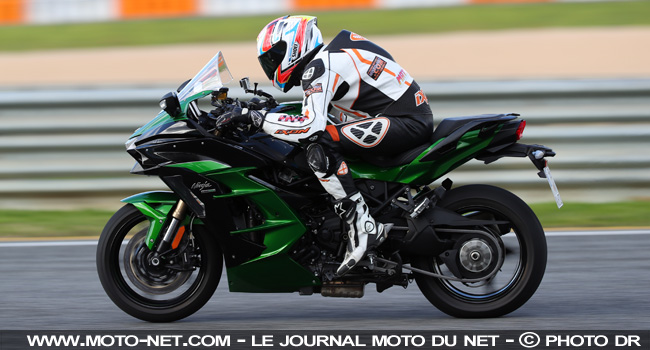  Essai Kawasaki Ninja H2 SX : moto routière sportive, en vert et contre tout...