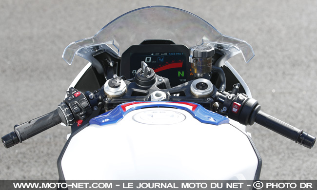 Essai S1000RR 2019 : la Superbike de BMW sur un air de Daft Punk