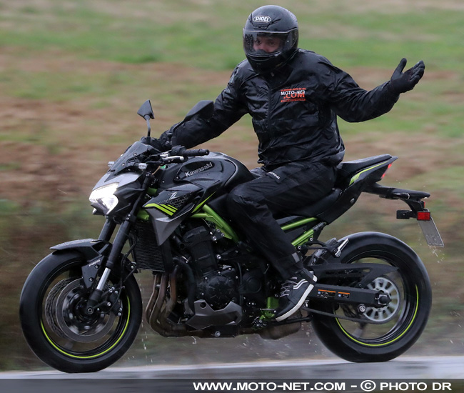 Chute à moto : quand Moto-Net.Com s'offrait une bûche pour Noël