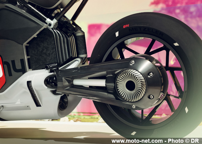 Concept BMW Vision DC Roadster : à quoi ressemblerait un Boxer électrique ?