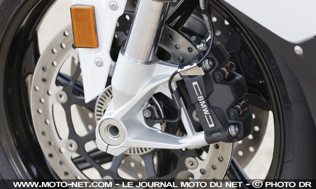 BMW S1000RR 2019 : la Superbike allemande re-déclare la guerre