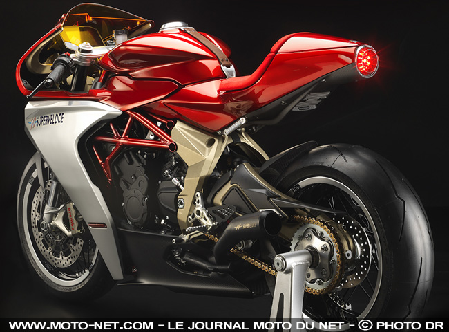 MV Agusta Superveloce 800