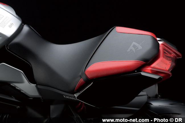 Une Suzuki Katana version S avec des accessoires supplémentaires