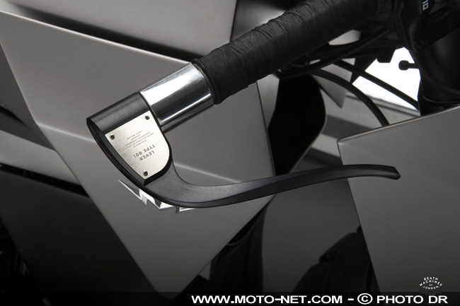  Kenzo, la GoldWing des samouraïs par Death Machines of London 