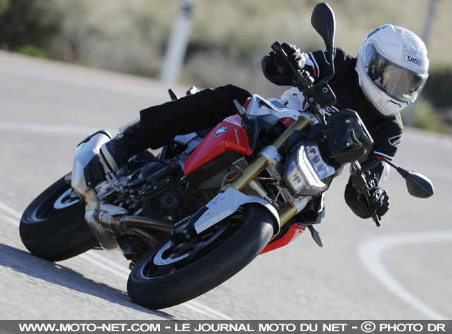  Essai F900R : le roadster BMW totalement revu… avec un R de déjà vu 