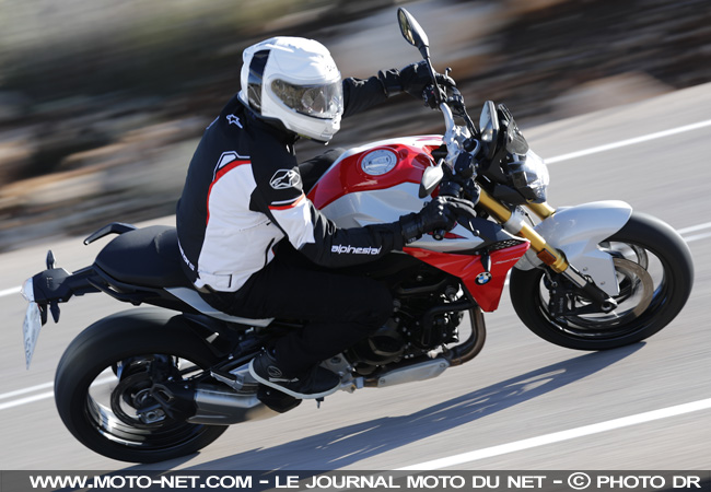  Essai F900R : le roadster BMW totalement revu… avec un R de déjà vu 