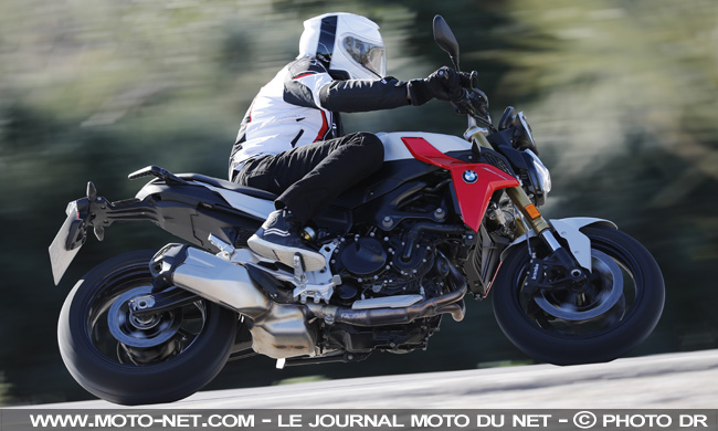  Essai F900R : le roadster BMW totalement revu et déjà vu… avec un R de déjà vu 