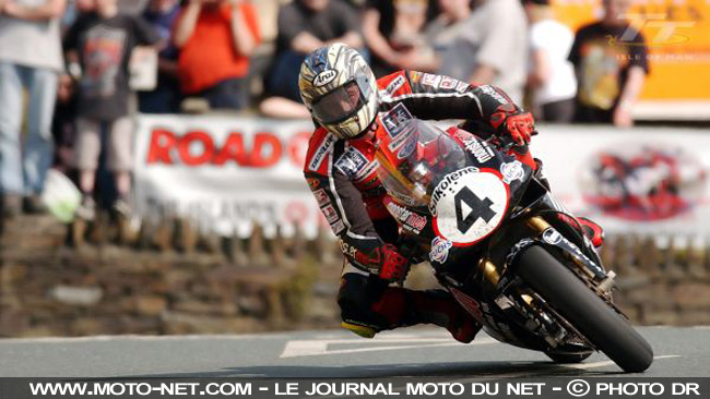 Michael Dunlop sur une Panigale V4R du team PBM au Tourist Trophy 2020
