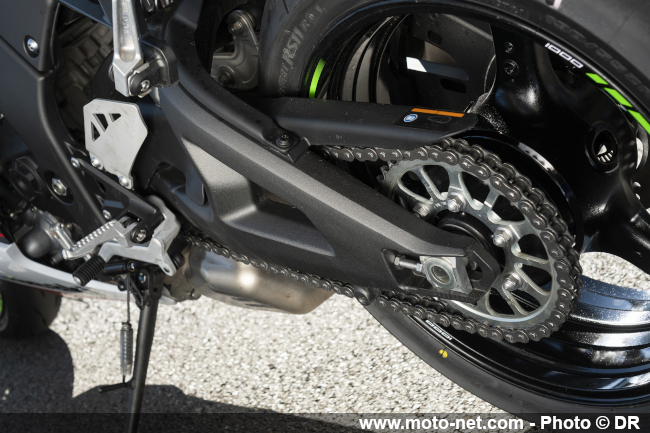  Essai Ninja ZX-10R 2021 : Kawasaki vise le doublé sportif et commercial