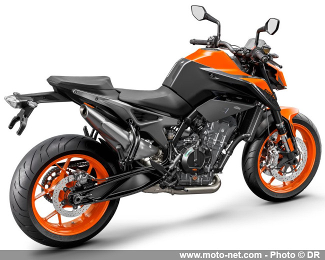  890 Duke 
