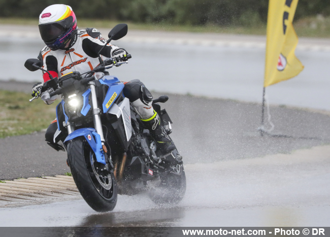 Essai pneu moto Sport Touring : Dunlop RoadSmart IV