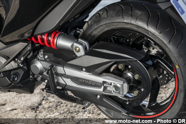 Essai AK Premium : le maxiscooter Kymco offre le max de tech